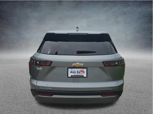 Used 2026 Chevrolet Equinox LT FWD image 7