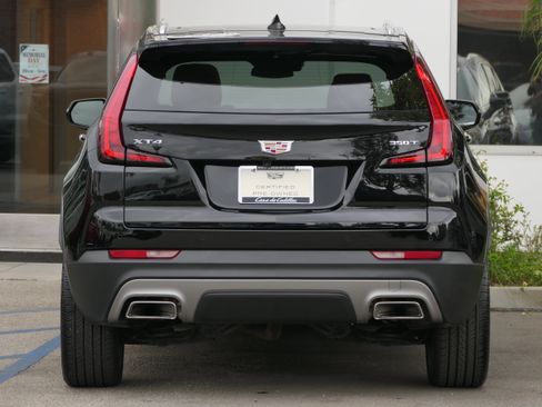 Certified 2023 Cadillac XT4 Premium Luxury w/ Technology Package FWD image 4