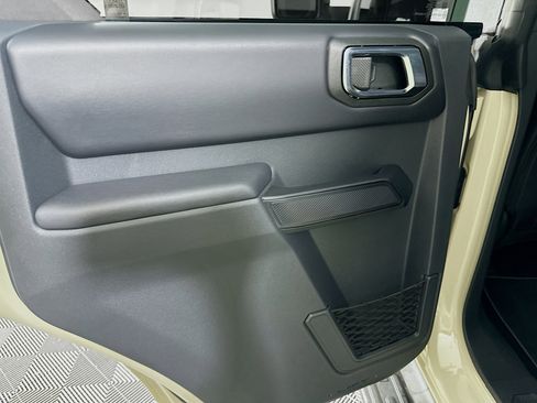 Used 2025 Ford Bronco Outer Banks w/ Sasquatch Package image 27