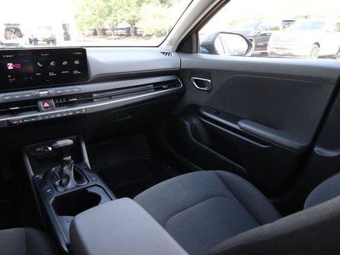 Used 2025 Kia K4 FWD image 26