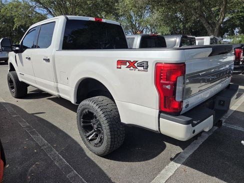 Used 2017 Ford F250 Platinum w/ Platinum Ultimate Package AWD/4WD image 3