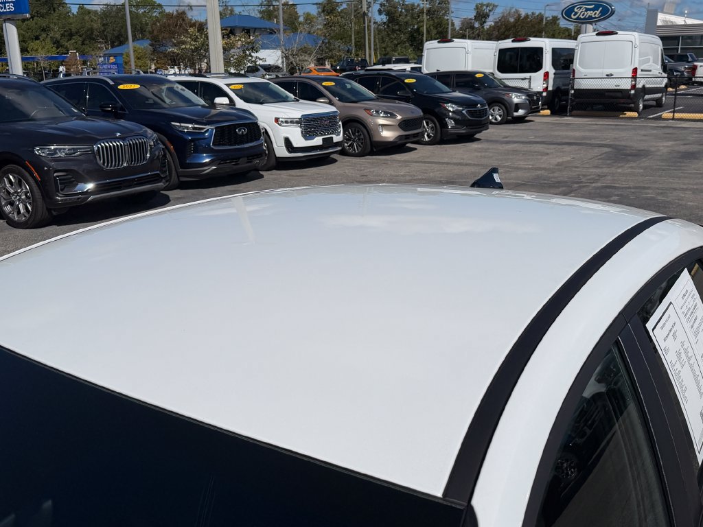 Used 2025 Hyundai Elantra Sport FWD image 7