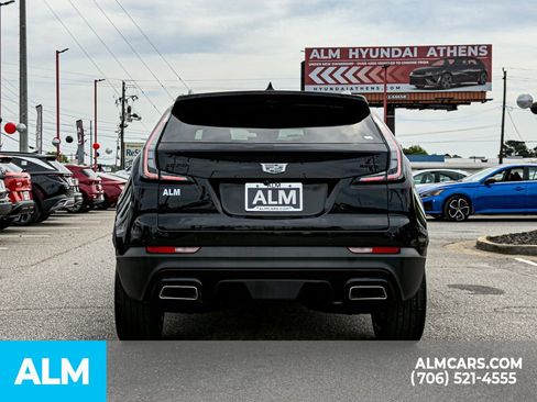 Used 2023 Cadillac XT4 Sport FWD image 5