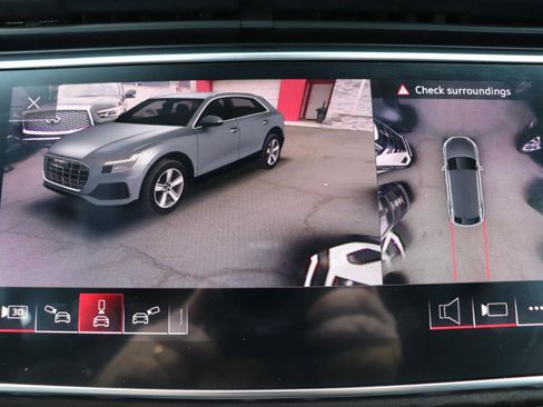Used 2019 Audi Q8 Prestige image 45
