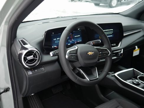 New 2026 Chevrolet Equinox LT image 10