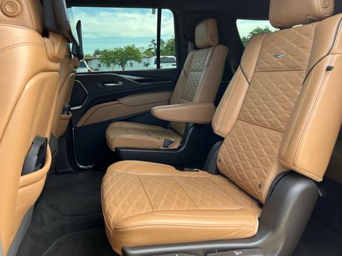 Used 2024 Cadillac Escalade ESV Sport w/ Touring Package RWD image 12