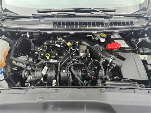 Used 2024 Ford Edge SEL image 38