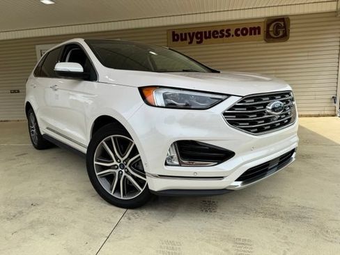 Used 2019 Ford Edge Titanium w/ Equipment Group 301A AWD/4WD image 2