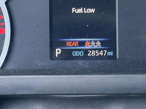 Used 2023 Toyota Tundra SR5 w/ SR5 Convenience Package AWD/4WD image 31