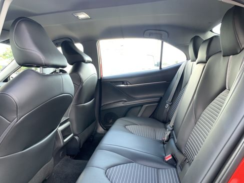 Used 2023 Toyota Camry SE w/ Convenience Package FWD image 32