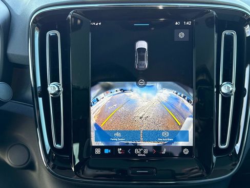 Certified 2024 Volvo C40 P8 Recharge Ultimate image 23