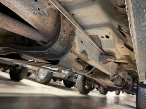 Used 2001 Ford F350 Lariat image 29