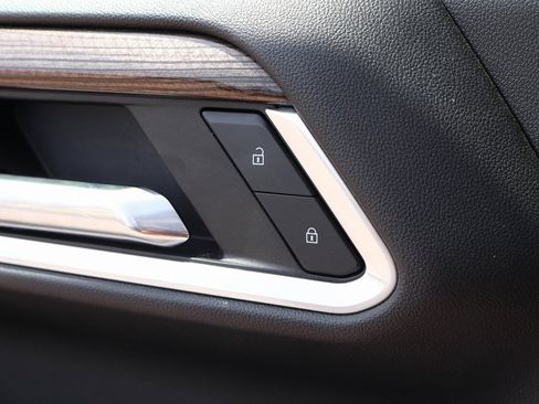 Used 2025 Chevrolet Silverado 1500 LT w/ Texas Edition Plus image 17