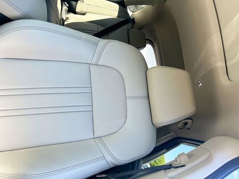 Used 2024 Honda HR-V EX-L image 18