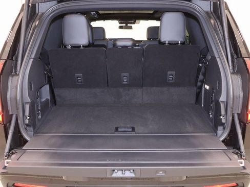 New 2025 Ford Expedition Tremor image 40