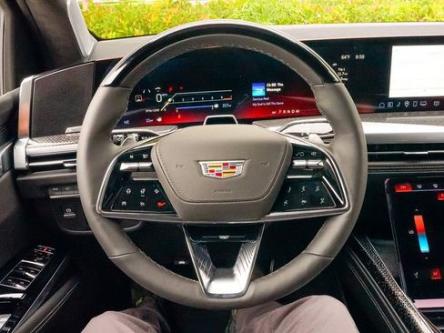 New 2026 Cadillac Escalade V AWD/4WD image 24