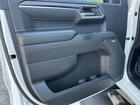 Used 2022 Chevrolet Silverado 1500 LTZ image 25