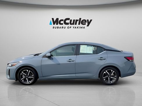 Used 2024 Nissan Sentra SV FWD image 3