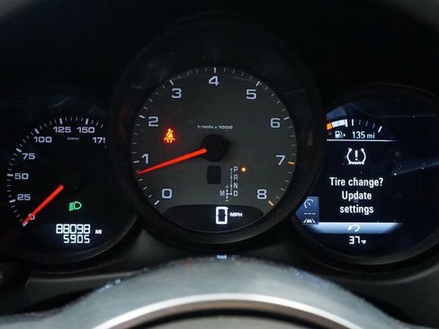 Used 2017 Porsche Macan S image 33