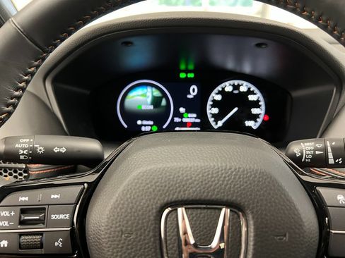 Used 2023 Honda HR-V Sport image 26