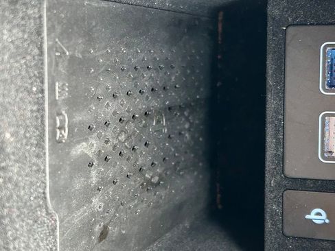 Used 2025 Genesis GV70 2.5T image 31