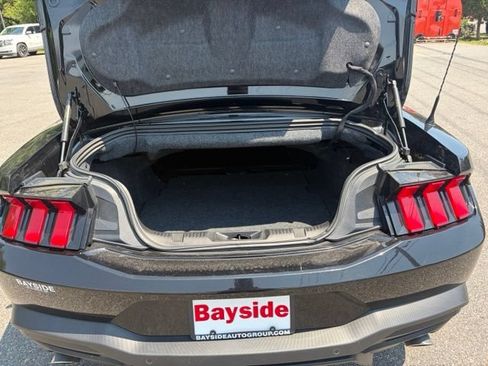Used 2025 Ford Mustang Premium RWD image 20