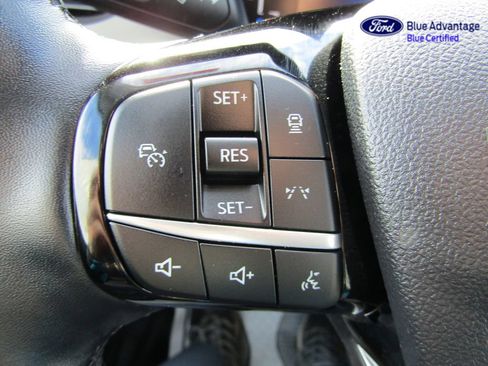 Certified 2025 Ford Escape SE FWD image 29