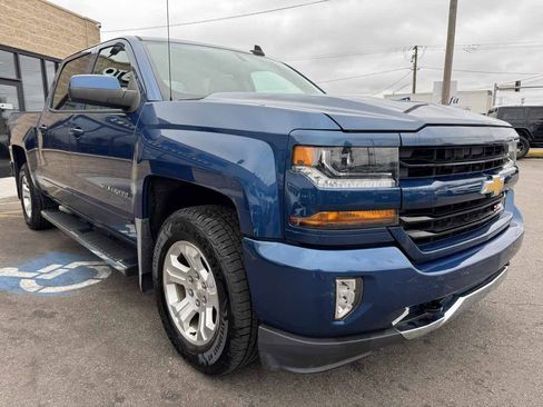 Used 2018 Chevrolet Silverado 1500 LT w/ All Star Edition image 3