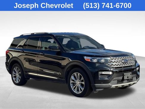 Used 2023 Ford Explorer Limited w/ Equipment Group 301A image 3