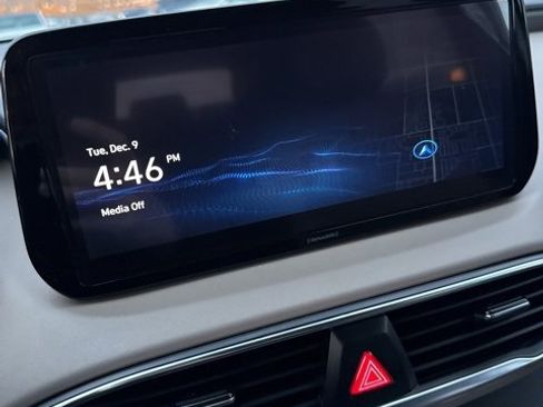 Used 2023 Hyundai Santa Fe SEL image 19