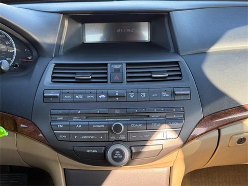 Used 2011 Honda Accord EX-L image 12