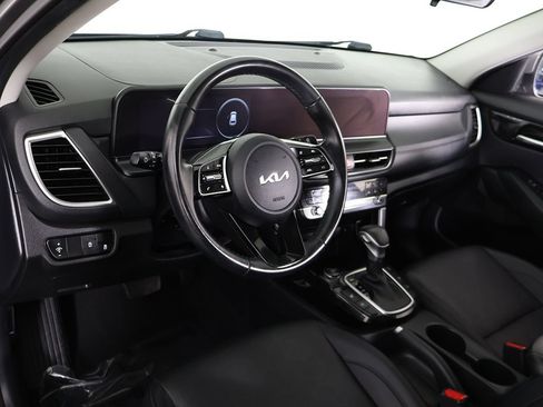 Used 2024 Kia Seltos EX AWD/4WD image 28
