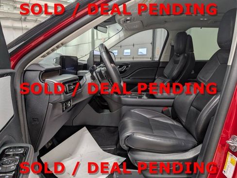 Used 2025 Lincoln Aviator Reserve w/ Equipment Group 201A image 14