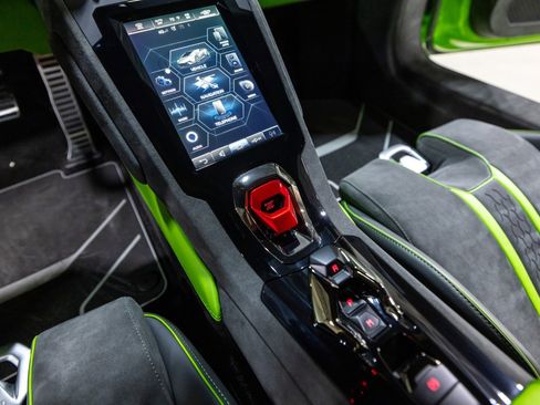 Used 2024 Lamborghini Huracan Tecnica image 47