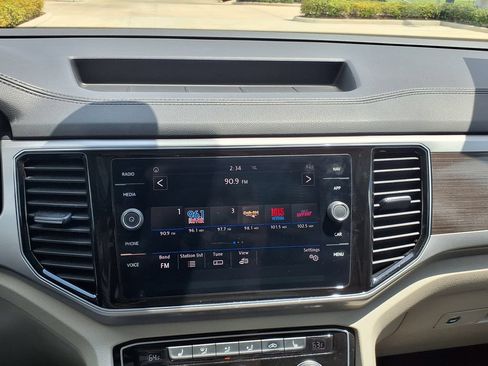 Used 2019 Volkswagen Atlas SEL R-Line FWD image 30
