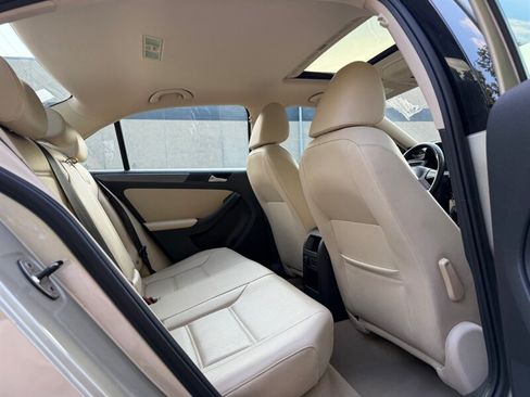 Used 2014 Volkswagen Jetta TDI FWD image 20