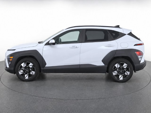 Used 2025 Hyundai Kona SEL FWD image 5