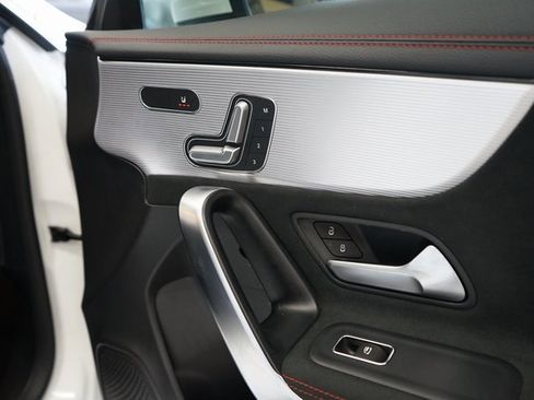 Used 2020 Mercedes-Benz CLA 250 CLA 250 image 47