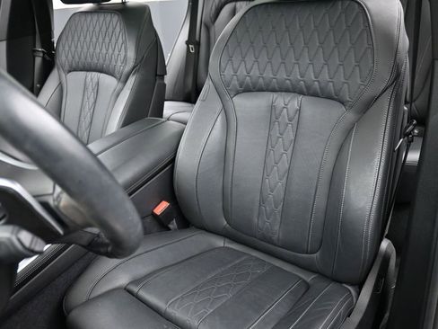 Used 2025 BMW X5 xDrive40i w/ M Sport Package image 12