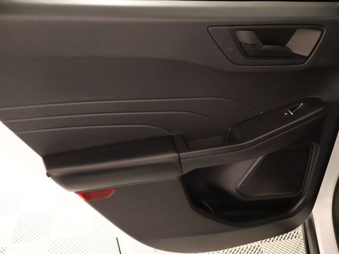 Used 2022 Ford Escape SE FWD image 15