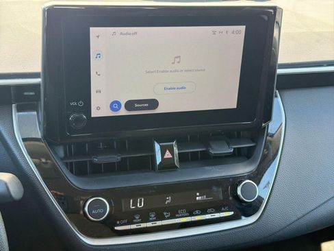 Used 2023 Toyota Corolla LE FWD image 23