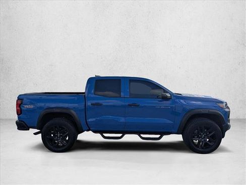 Used 2025 Chevrolet Colorado Trail Boss AWD/4WD image 4