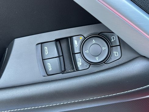 Used 2019 Chevrolet Camaro SS image 12