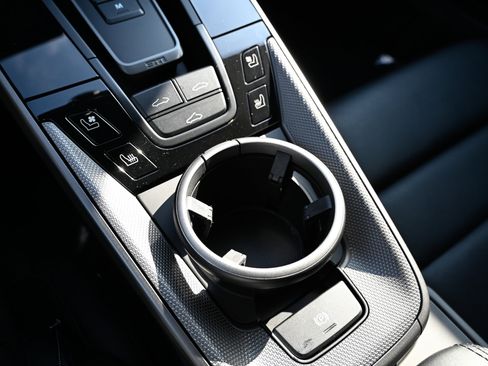 Used 2020 Porsche 911 Carrera S image 30