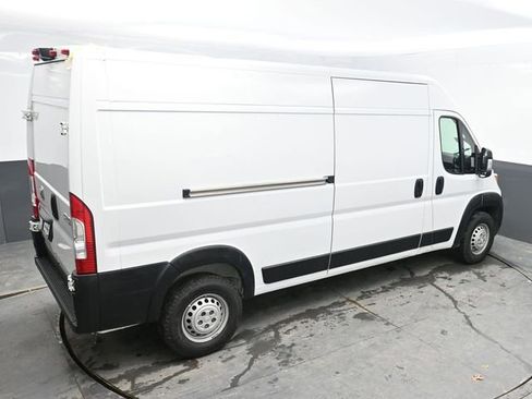 Used 2024 RAM ProMaster 2500 w/ Convenience Group image 15