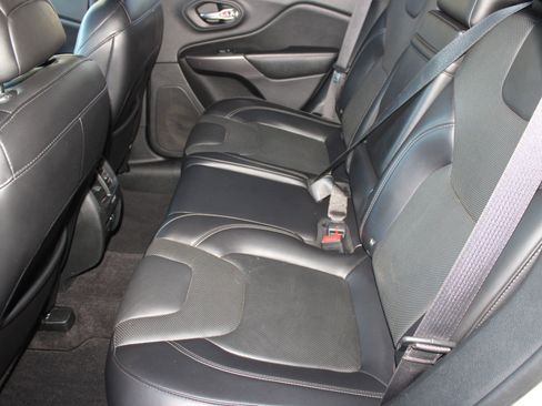 Used 2019 Jeep Cherokee Limited w/ Trailer Tow Group image 29