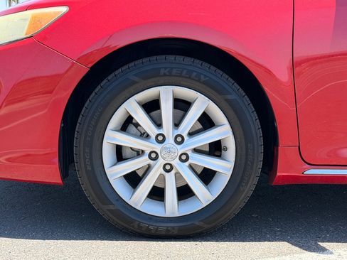 Used 2012 Toyota Camry XLE w/ Leather Pkg FWD image 10