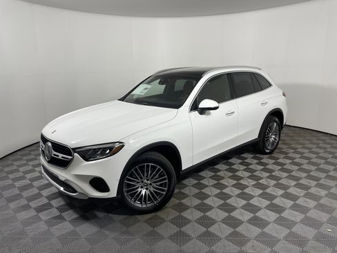 New 2026 Mercedes-Benz GLC 300 image 1