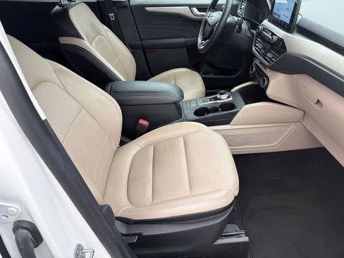 Used 2022 Ford Escape SEL FWD image 12