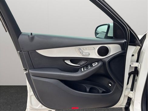 Used 2019 Mercedes-Benz GLC 300 image 21